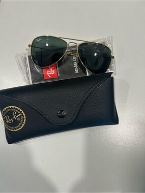 Ray-Ban Gold Frame Sunglasses with Dark Green Lenses